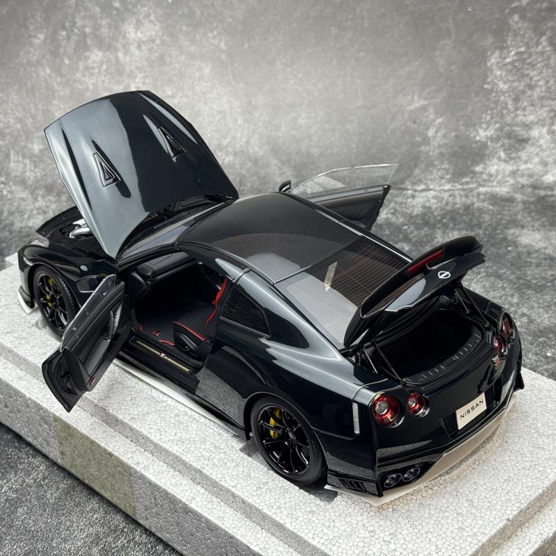 MOTORHELIX MH 1/18 GT-R(R35)Track Edition Engineered By NISMO 2022 Alloy car model sports car static decoration collection