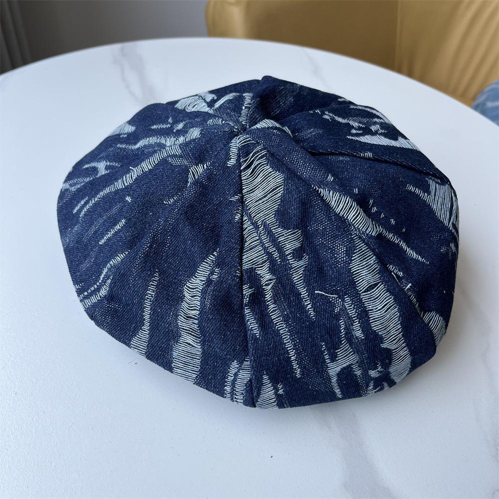 Versatile spring and autumn retro washed denim beret women's fashion trend street painter hat shows small face