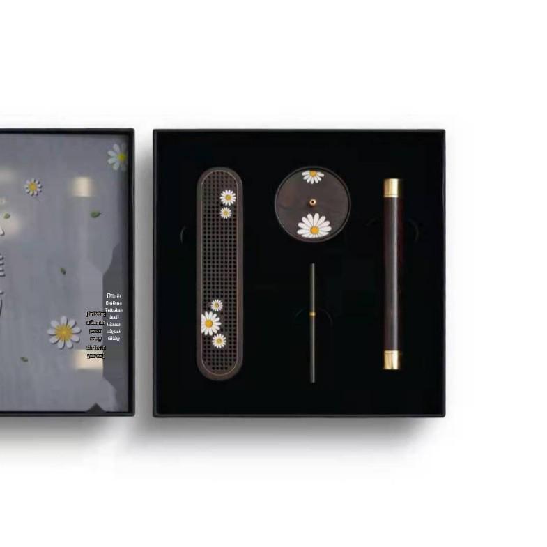 Daisy Incense Holder Set: Creative Indoor Stand & Box for Incense Sticks, Agarwood, and Sandalwood. Perfect Souvenir Gift.
