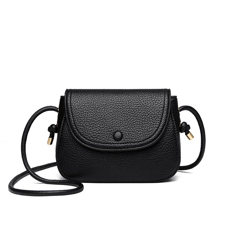 Small Bag Women's Shoulder Bag 2025 New Simple Niche Design Saddle Bag Mini Commuter Messenger Bag