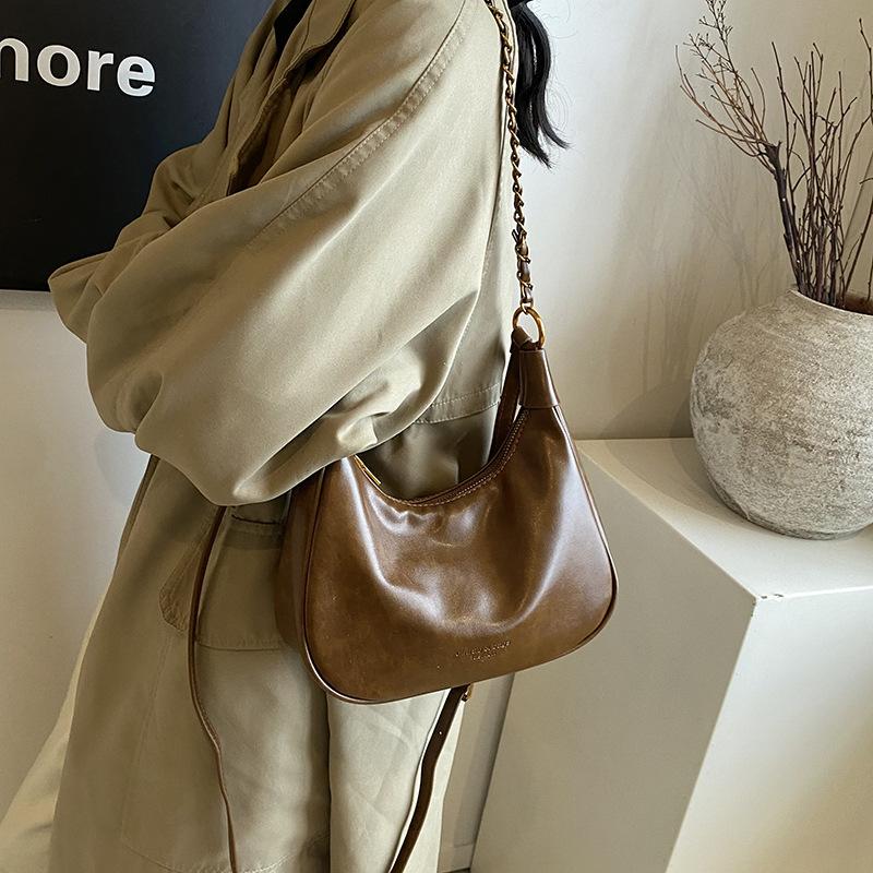 Premium sense retro bag women's early 2025 large capacity soft surface simple portable tote bag shoulder bag