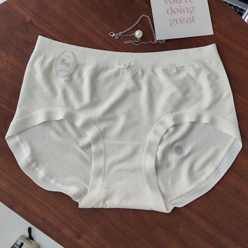 Skin-friendly and breathable Modal girls' briefs without side seams mid-waist hip-wrapped soft shorts