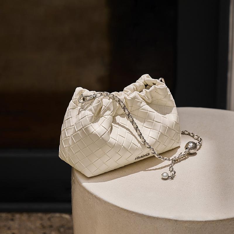 

Mrs. Qiao Bag 2025 Cloud Bag Autumn Winter Chain Bag Women s Crossbody Small Bag Woven Genuine Leather Women s Bag Long20CM*Thick8CM*High13C бежевий