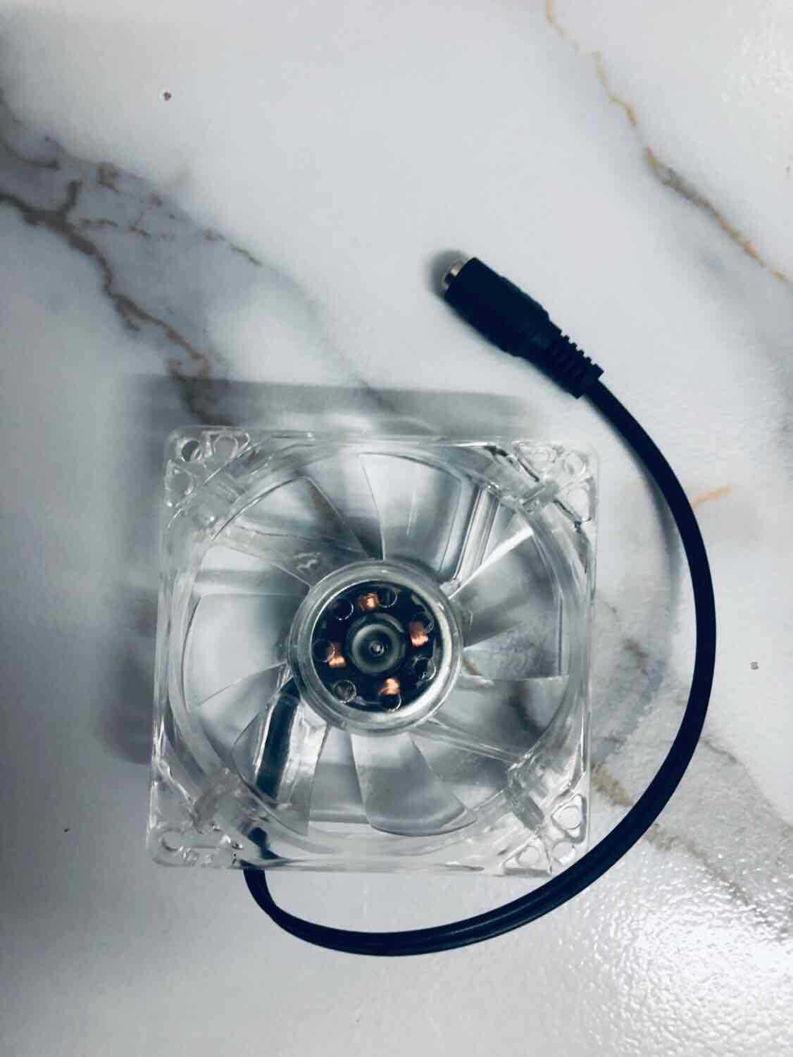 

USB-светодиодный вентилятор для клетки хомяка и аквариума - 8 см, бесшумное охлаждение, синий 8CM-Power supply head without light