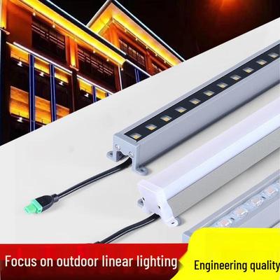 Bande lumineuse linéaire LED extérieure