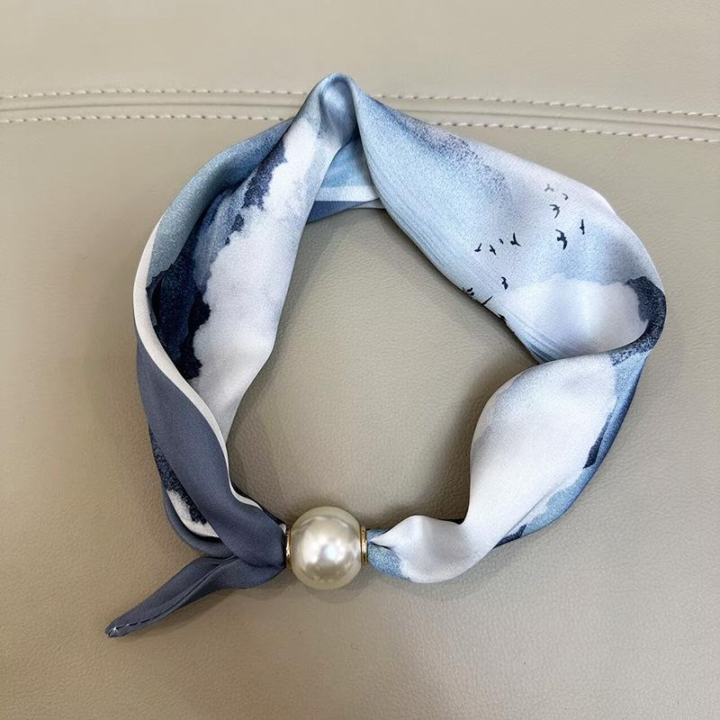 Summer 2025 Pearl Magnetic Buckle Scarf: Versatile, Decorative, Breathable Neck Warmer
