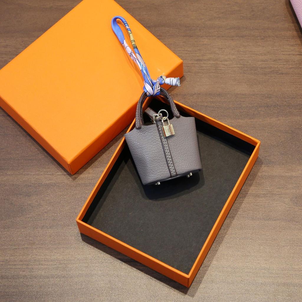 Mini Leather Earphone Case Keychain - Cute Small Headphone Holder Bag Charm , Key Ring Pendant for Handbags Backpacks