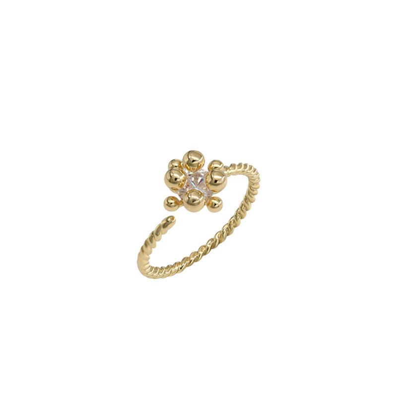 Sophisticated Design Floral Copper Ring For Women With Adjustable Size For Trendsetters