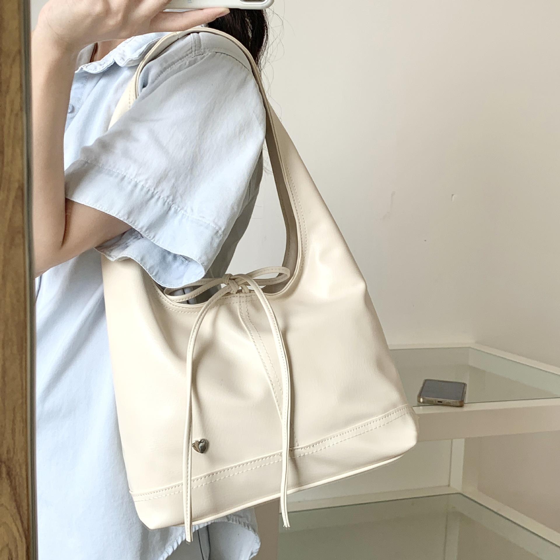 

Niche Commuter Women S Bag Versatile Casual Bag Method Bow Large Capacity Shoulder Armpit Tote Bag