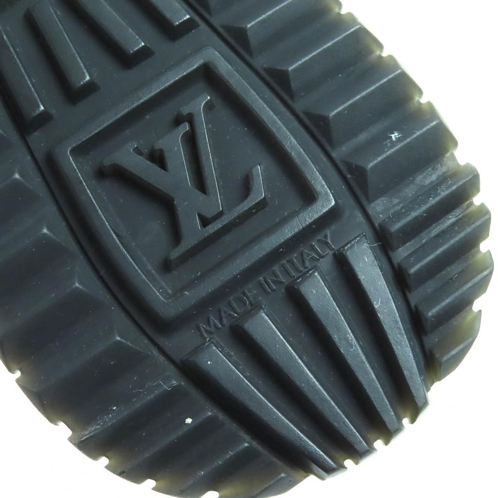 Pristine LOUIS VUITTON sneakers Runaway line LV logo monogram fabric 37 Used