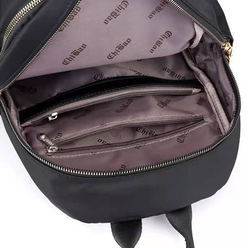 Women's Fashionable Oxford Cloth Backpack - Large Capacity, Compact Design, Ideal for Students and Travel