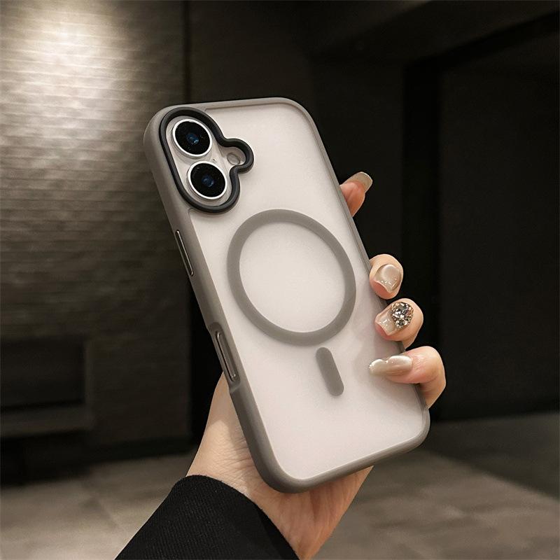 Applicable to iPhone16 skin-friendly matte magnetic mobile phone case Apple 16promax large hole semi-transparent matte surface skin-feeling case