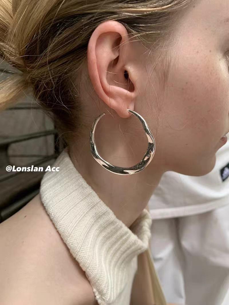 

Большие глянцевые серьги Blogger s Wave: Элитные круглые серьги в нишевом стиле для женщин