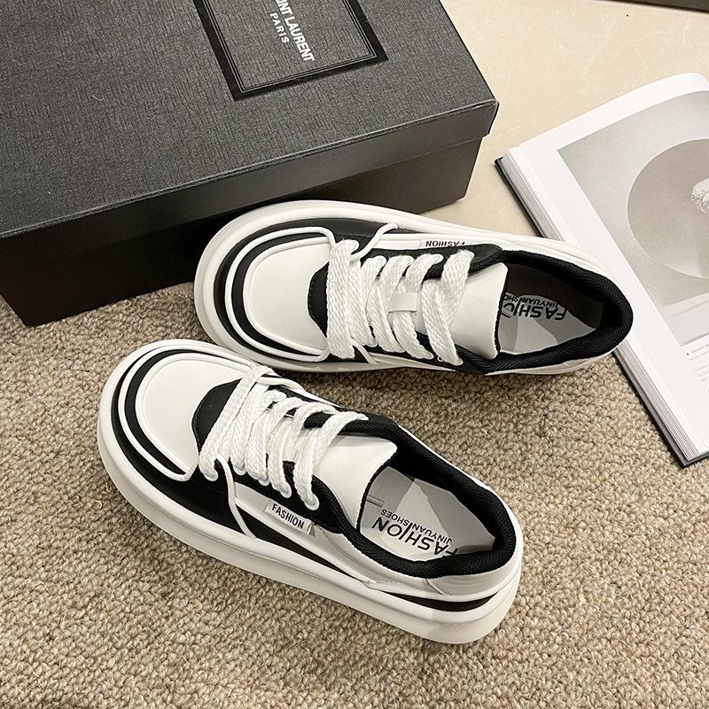 Internet celebrities thick-soled heightening white shoes women's  spring and autumn new fashion versatile explosion breathable casual sports shoes