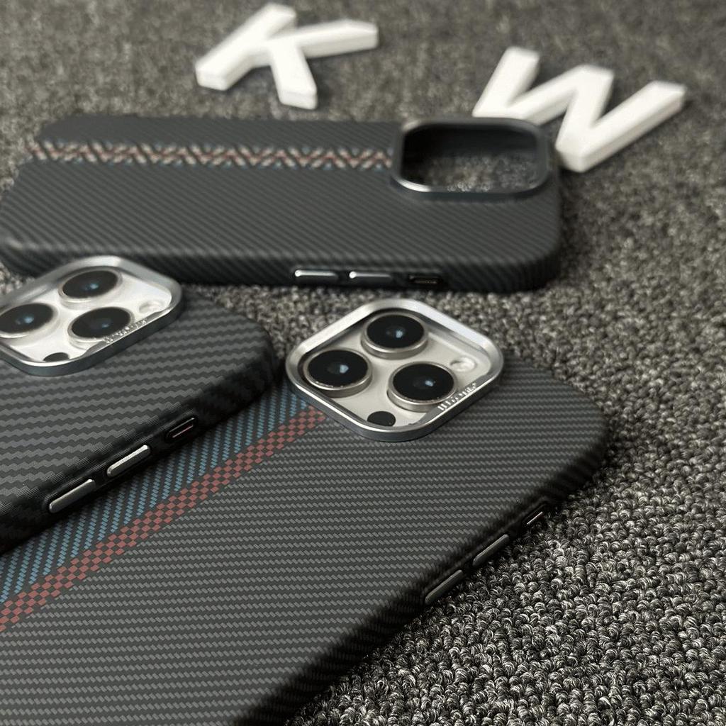 iPhone 17 Pro Max Carbon Fiber Magnetic Case - Drop-proof Protective Cover for Apple, Fits iPhone 16/15.