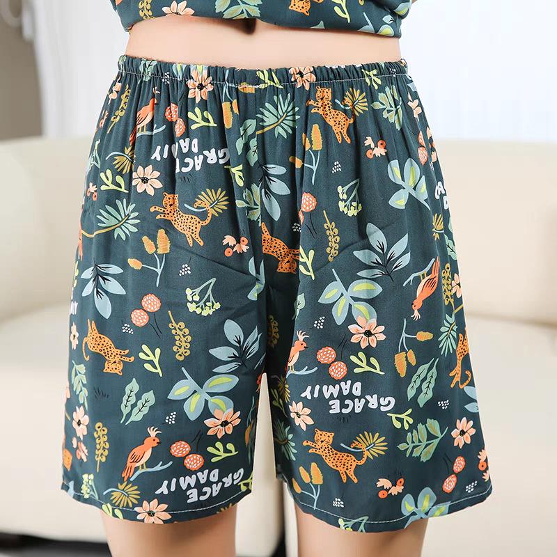 2023 Spring/Summer Women's Casual Cotton Rayon Beach Shorts - Non-Fading, Versatile 5-Point Design for Home or Outdoor Wear.