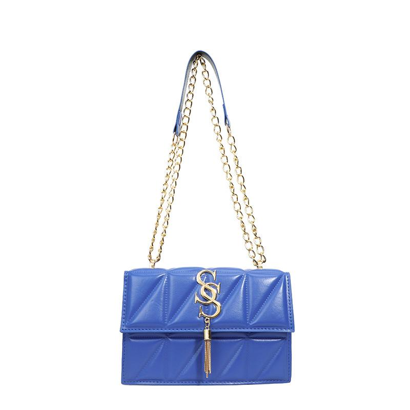 

Simple fashion trend indentation bag women s winter new shoulder bag this year popular messenger small square bag синій