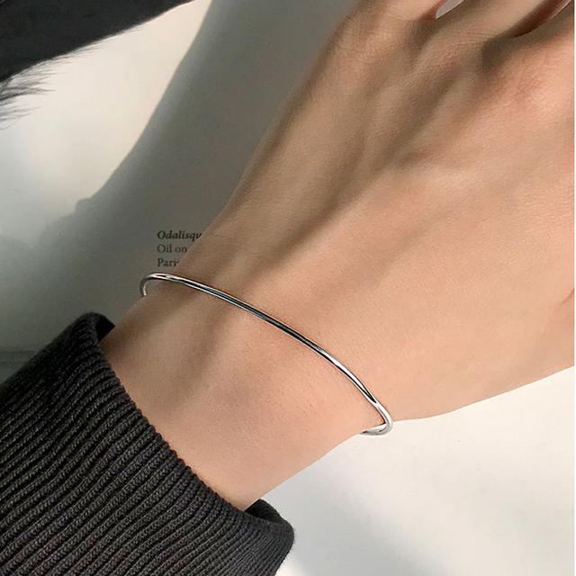 

Модный круглый браслет из серебра 925 пробы для мужчин и женщин, простой дизайн для подарка на день рождения для девушки, модные ювелирные изделия, аксессуары