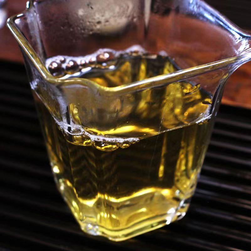 357g Yunnan Puerh Raw Tea Lceland Golden Leaves Raw Pu'er Tea Cake Pu-erh Tea