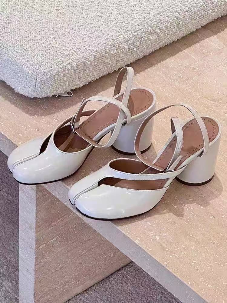 Fashion New Product Sub-toe Light Mouth Single Shoes High Heel Thick Heel Roman Sandals Large Size White Black