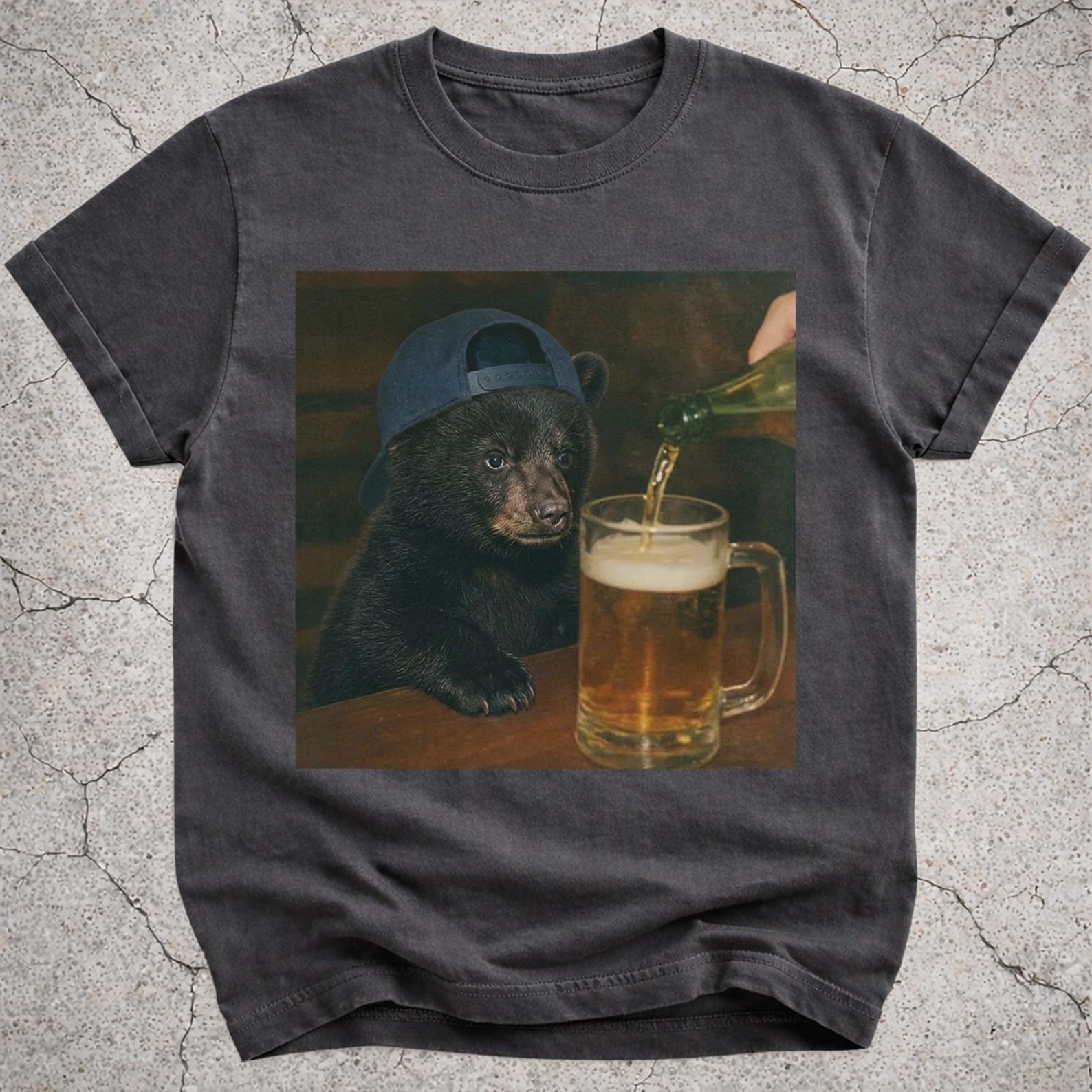 Funny Black Bear Drinking Beer Shirt, Vintage Bear Meme Graphic Tee, Retro Beer Lover Bear Gift, Camping Wildlife Animal Shirt 2XL