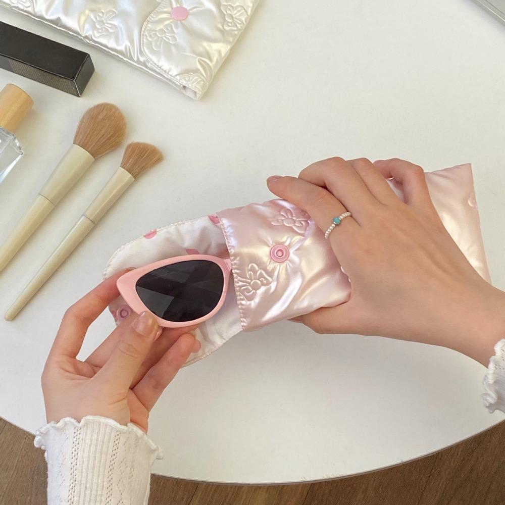Pressure Resistant Bow Pattern Eyeglasses Case Cotton Filled Makeup Brush Bag  Travel