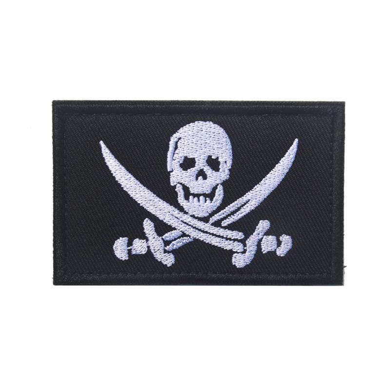 

Back Hand Edward Pirate Embroidered Patch For Outdoor Activities High Quality Polyester Material Style A