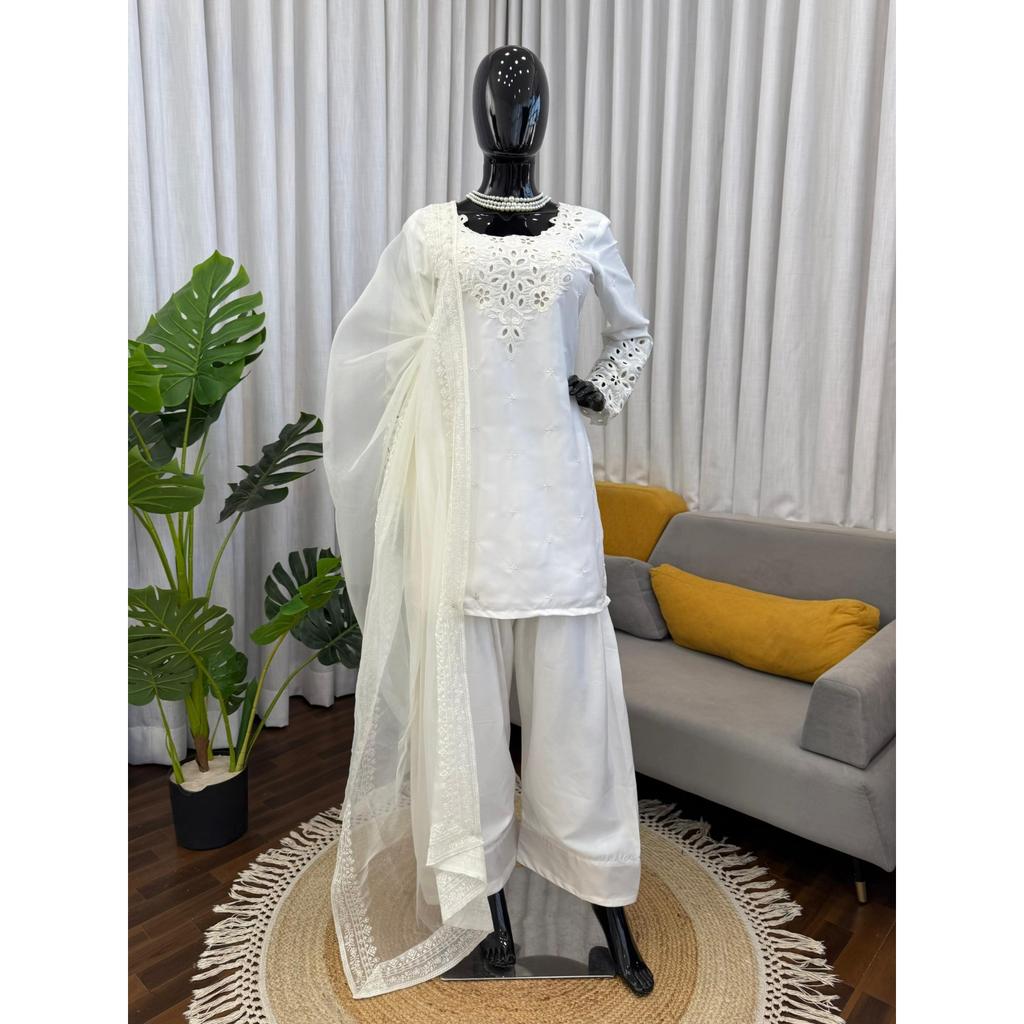 Beautiul Pakisatni Farshi Salwar Suit Indain Bollywood Desigenr Salwar Kameez
