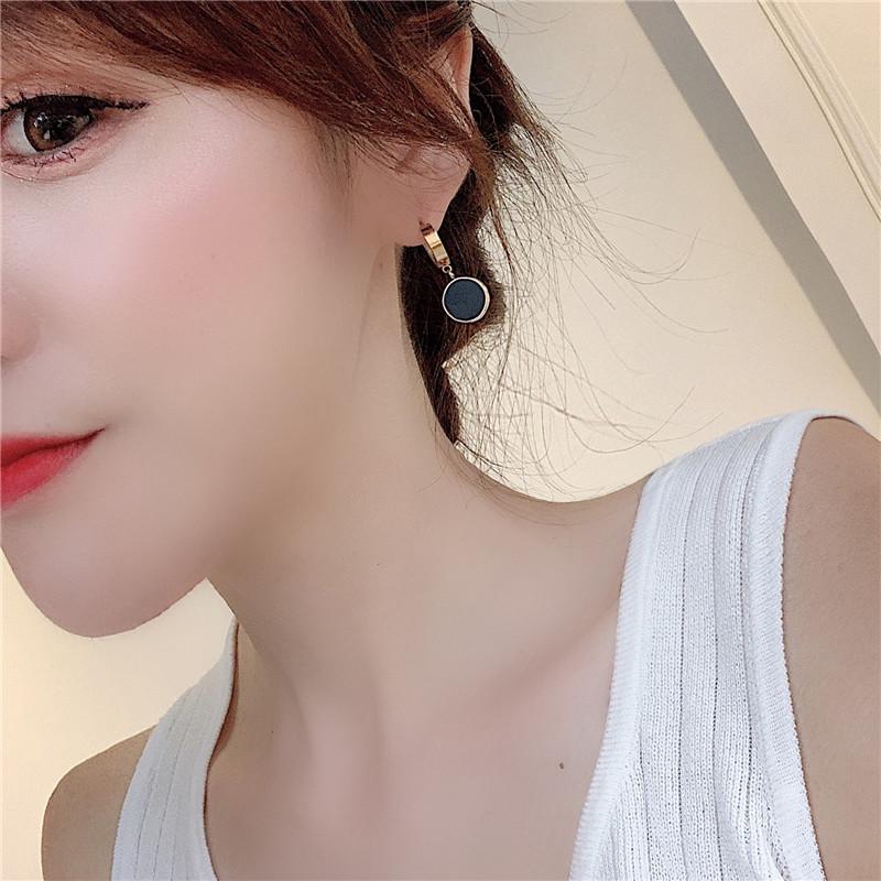 Korean Style Rose Gold Black Circle Pendant Titanium Earrings: Simple, Temperament Jewelry for Women.