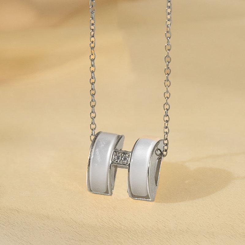 "2024 Intelligente Fünfzackiger Stern Anhänger Halskette - Leichter Luxus Europäisches & Amerikanisches Design für Frauen"