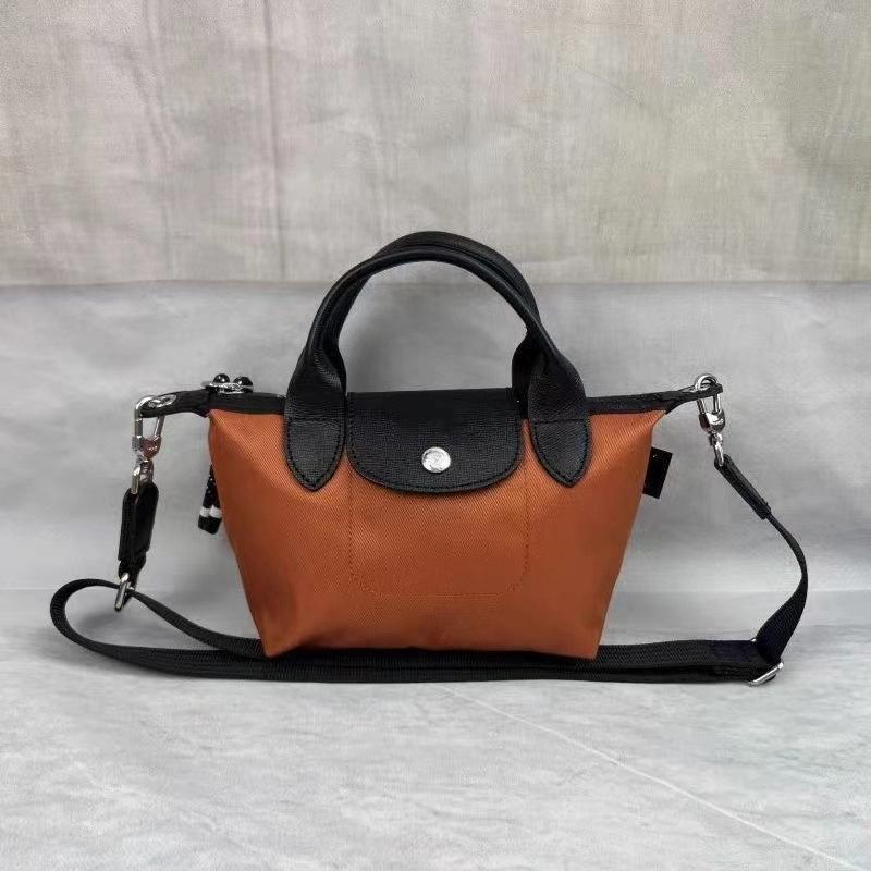 Portable Dumpling Bag Men's and Women's Same Versatile Large-capacity Punched Shoulder Messenger Bag Tide