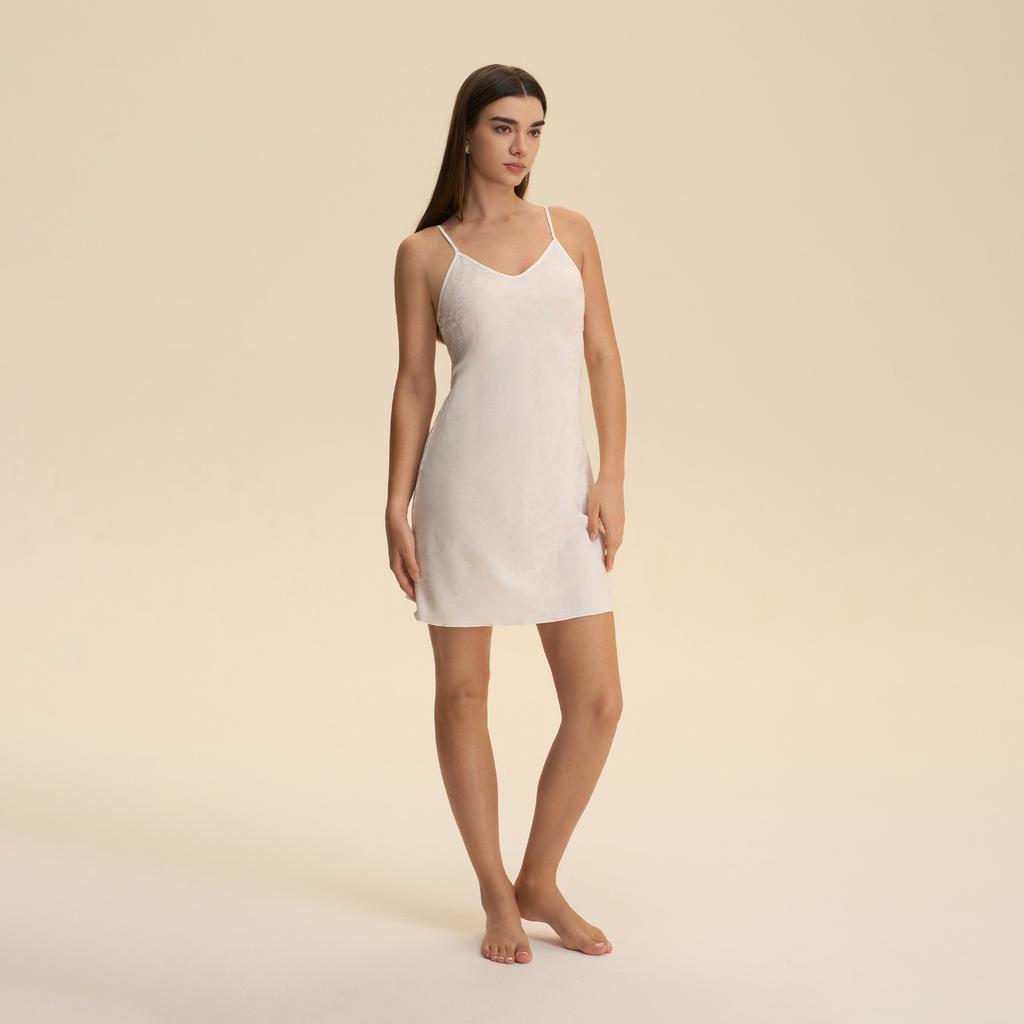 New jacquard satin loose and comfortable loungewear suit women's suspender nightgown nightgown 1998 + 1011