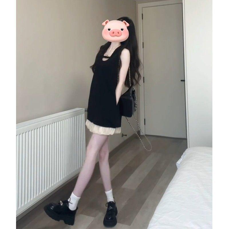 

2024 French-Inspired A-line Short Dress: Women s Black Sleeveless Tank Top Medium