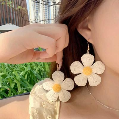 Summer Flower Earrings Women's 2025 New High-end Temperament Earrings, Earrings, Pendants, Niche Design Temperament Earrings