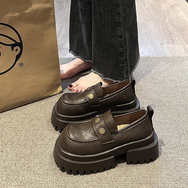 

One-pedal thick-heeled small leather shoes women s shoes 2025 autumn new thick-soled heightening British style muffin loafer single shoes 40 коричневый