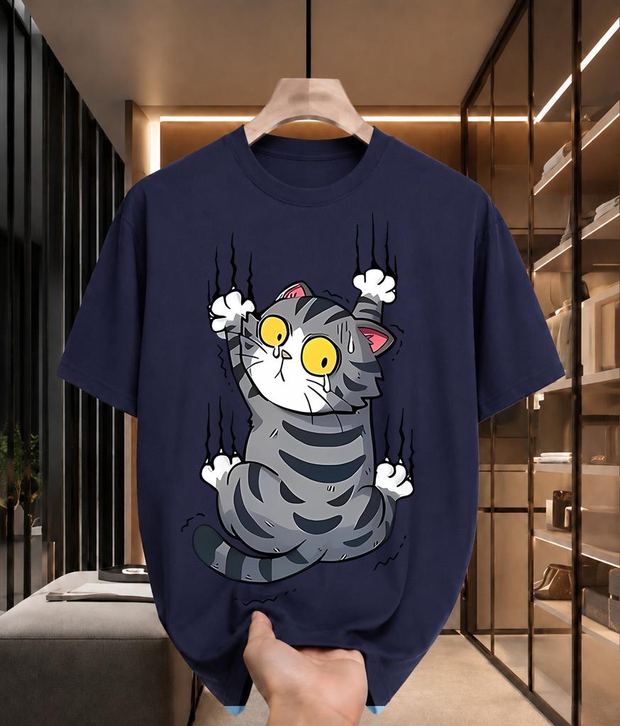 2026 New Arrival Pure Cotton Tshirt Cartoon Scared Tabby Cat Scratching Cloth Print Crew Neck Unisex Casual Short Sleeve