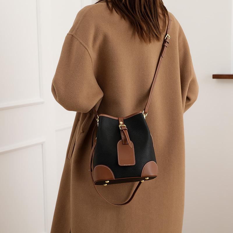 Genuine Leather Color Matching Bucket Bag Ladies Hand Bags New Trendy and Versatile Women's Bag Niche Leather Bag
