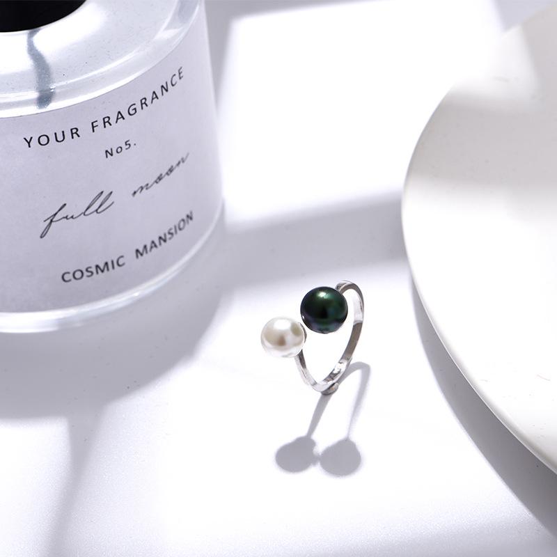 Stylish Adjustable Double Pearl Ring with Tahiti Black and White Asymmetrical Shell for Women