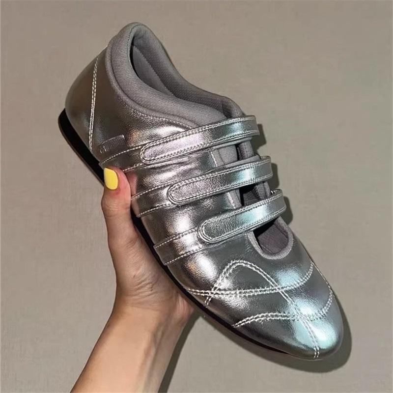 Women Retro White Sneakers Hook and Loop Round Toe Casual Flats