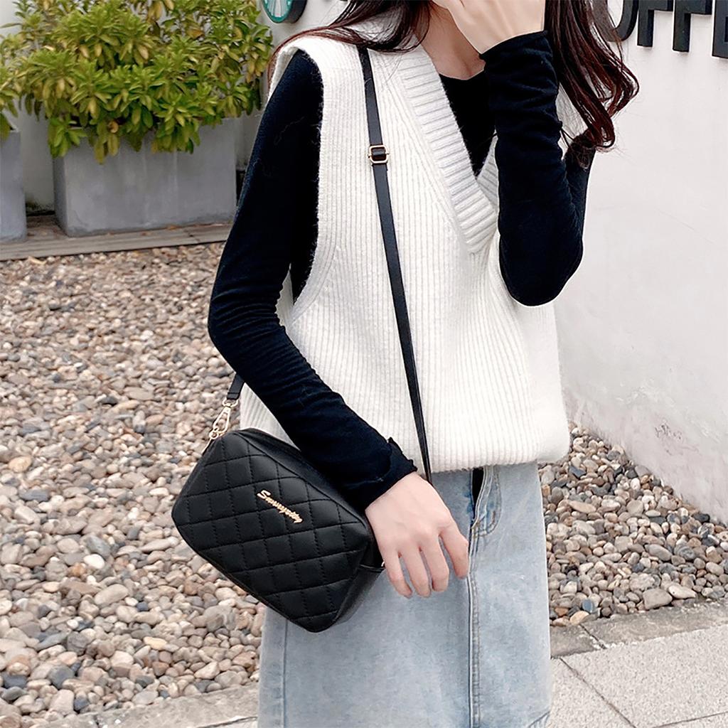 Fashionable Embroidered Diamond Grid Women's Bag, Simple Small Square Bag, Single Shoulder Crossbody Bag, Mobile Phone Bag.zwq
