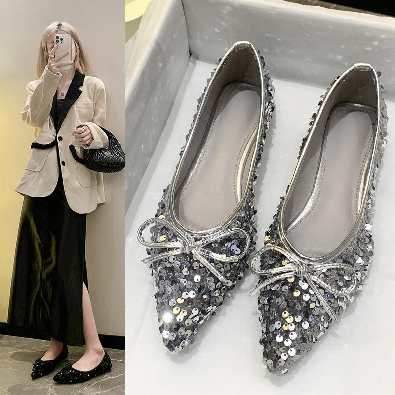2025 Summer New Pointed Single Shoes Women's Flat-soled Sequins Shallow Mouth Temperament Fashionable Soft-soled Ladyshoes Large Size Women's Shoes