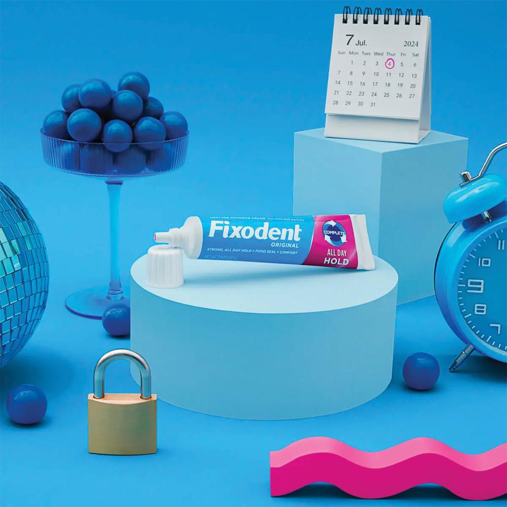 Klej mocujący do protez zębowych mocny Original Fixodent 40 g