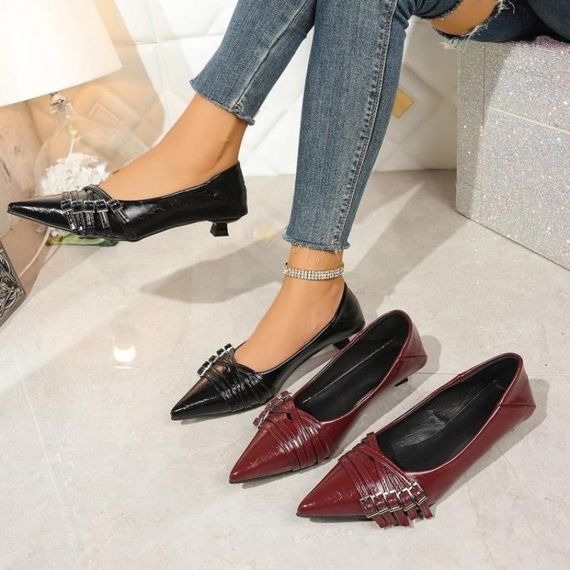 Fashion Metal Buckle Single Shoes Autumn New Pointed Toe Shallow Mouth Slip-on Non-Slip Wear-Resistant Low Heel Shoes