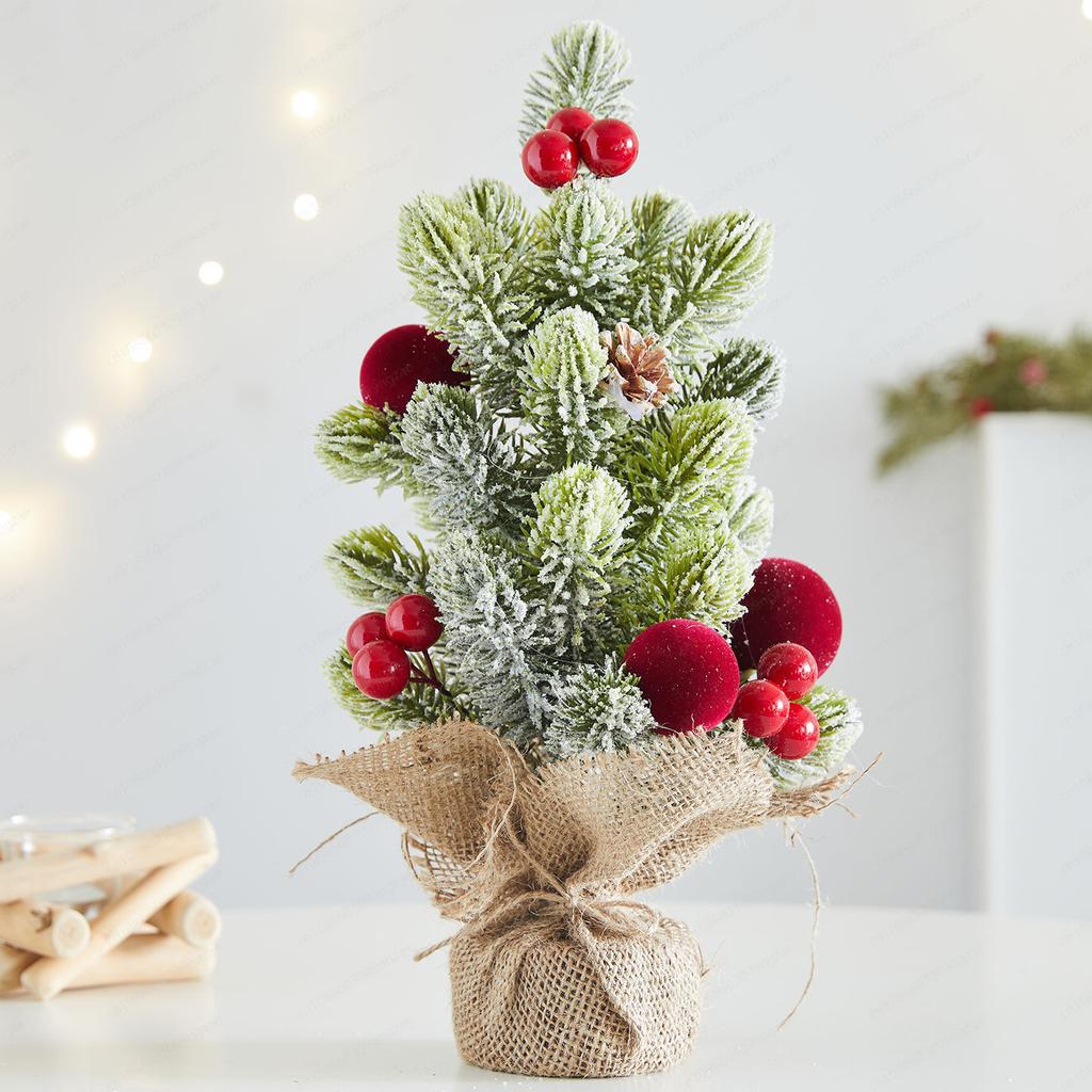 New Christmas decoration scene atmosphere arrangement small desktop Christmas tree flocking ball cafe table ornament