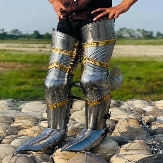 

Готический немецкий доспех для ног, комплект из 18-калиберной мягкой стали, LARP, косплей, костюм на Хэллоуин, комплект доспехов для ног со стальной обувью, лучший подарок