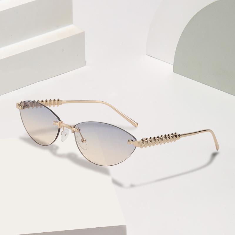 Trendy Unisex Cat Eye Sunglasses with Metal Rivet Legs - Kuaishou Style
