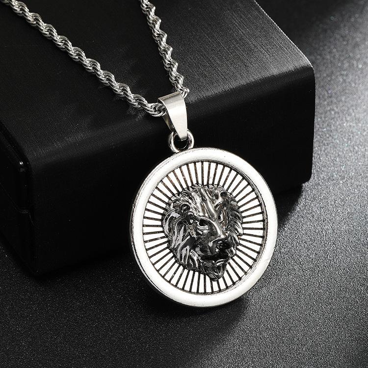 Round Tag Lion Head Three-dimensional Pattern Retro Street Aggressive Titanium Steel Twist Chain Jewelry Pendant Necklace
