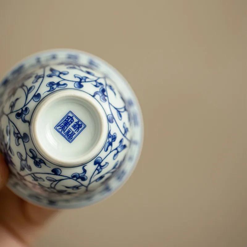 1 Pc Chinese Blue and White Ceramic Tea Cup Handmade Porcelain Tea Bowl Household Tea Set Personal Teacup Meditation Cup 50ml