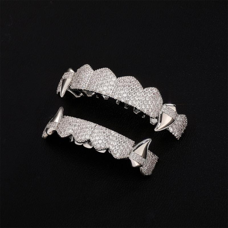 Lightweight Vampires Fangs With Gold Silver Color Options Sturdy Copper Costume Teeth For Theme Parties