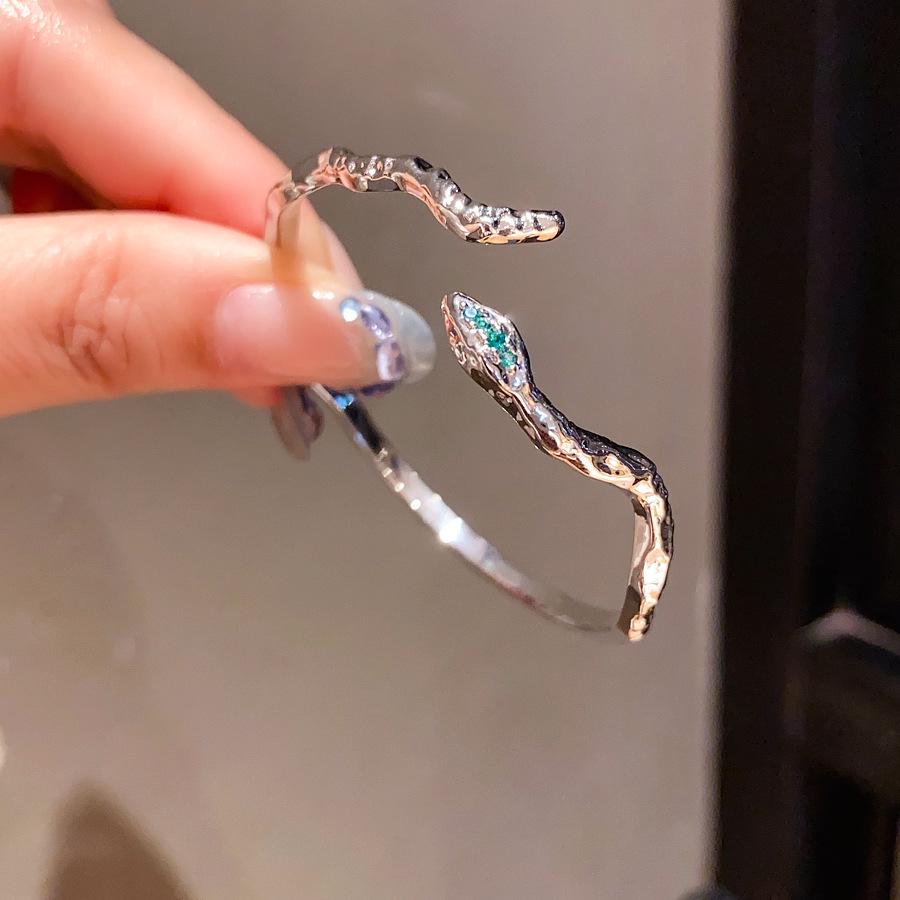 Inlaid Zircon Geometric Open Bangle - Elegant, High-End Design for Versatile Women's Fashion